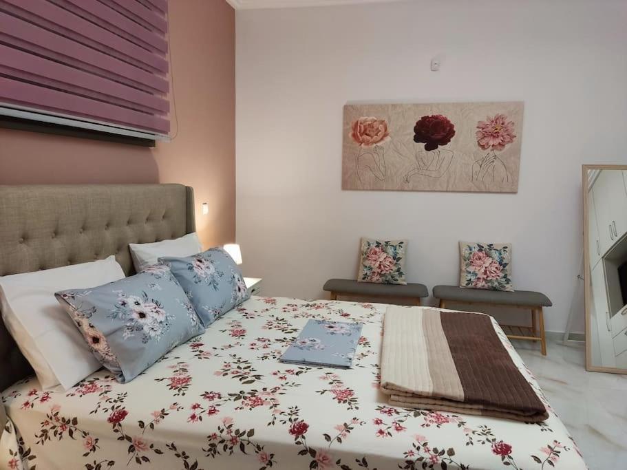 Ebony And Ivory Suites Δροσιά Εξωτερικό φωτογραφία