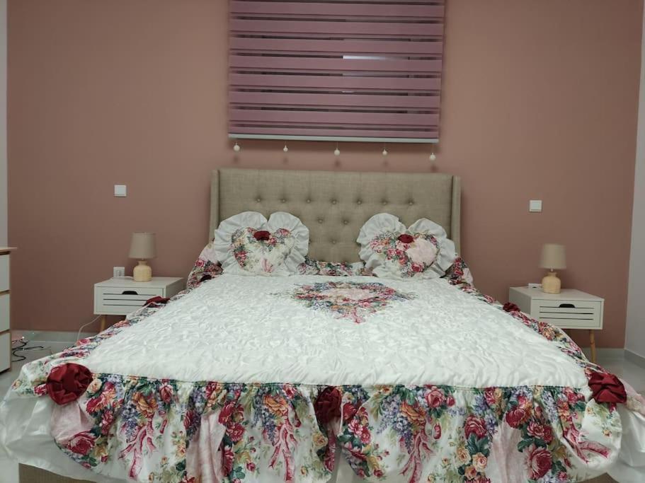 Ebony And Ivory Suites Δροσιά Εξωτερικό φωτογραφία