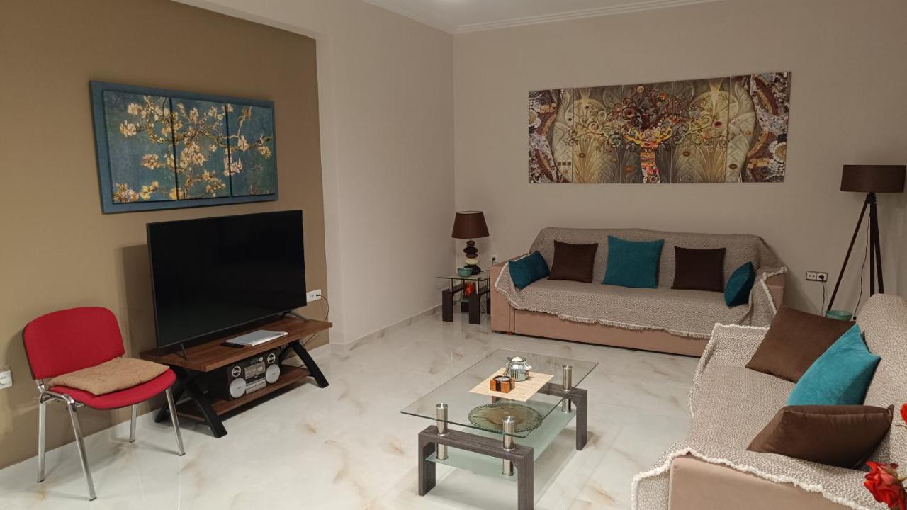 Ebony And Ivory Suites Δροσιά Εξωτερικό φωτογραφία